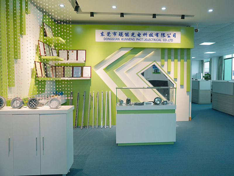 公司前臺(tái).jpg 公司前臺(tái).jpg